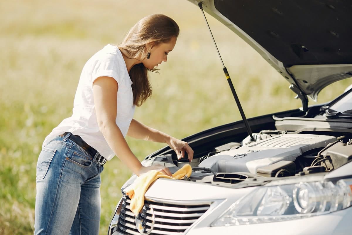 What to Do When Your Car Breaks Down on the Highway: Complete Safety Guide