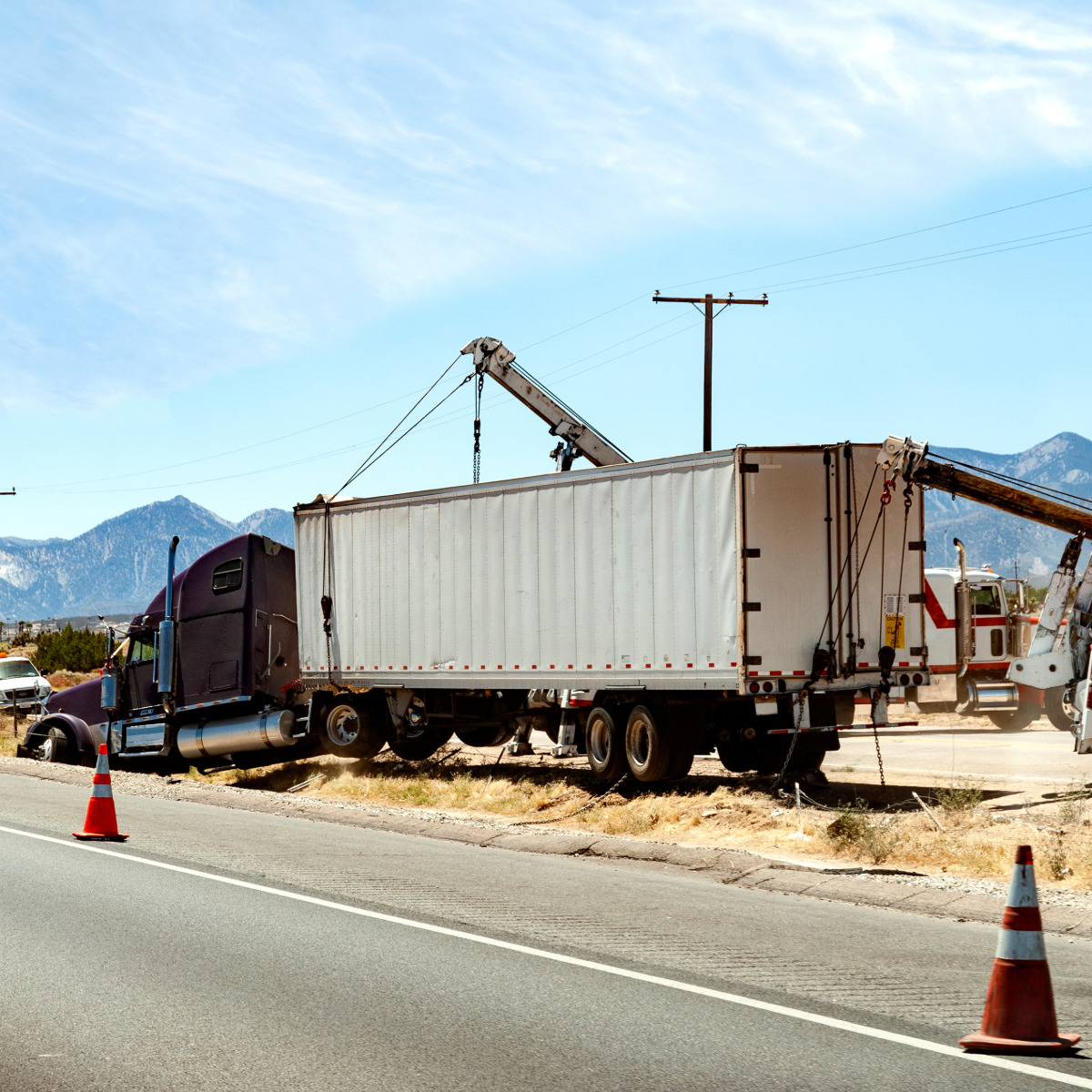 Heavy duty recovery wrecker truck